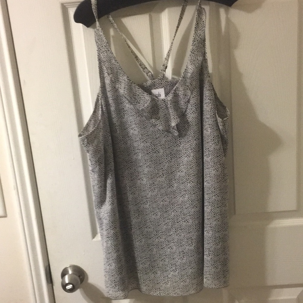 NWOT cabi flutter top size XL